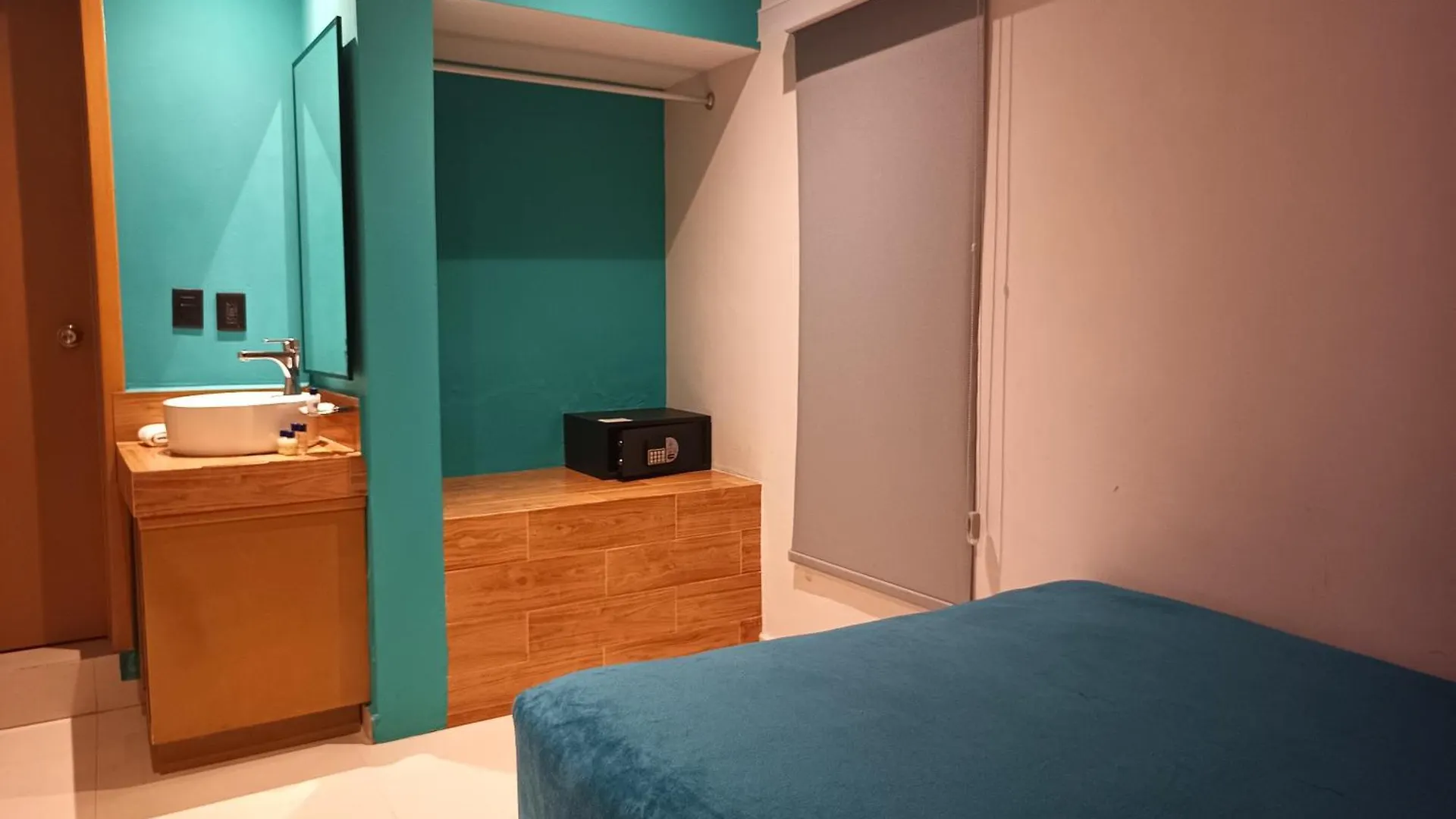 **  Hotel Kavia Mazatlán Mexikó