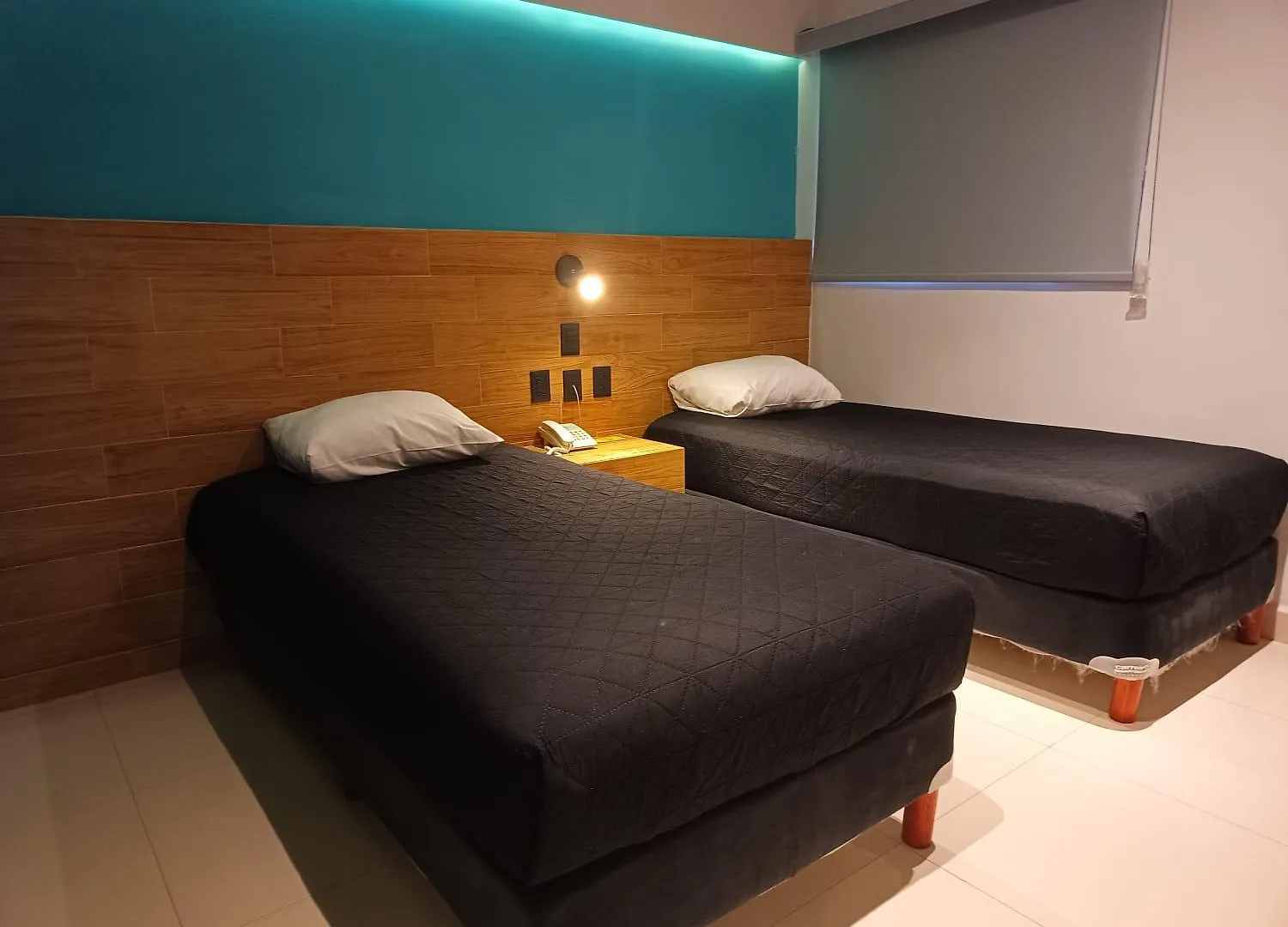 **  Hotel Kavia מזטלן מקסיקו