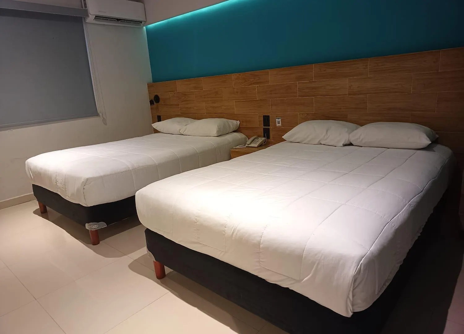 Hotel Kavia מזטלן